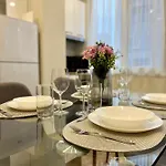 Comfy & Stylish Apartman