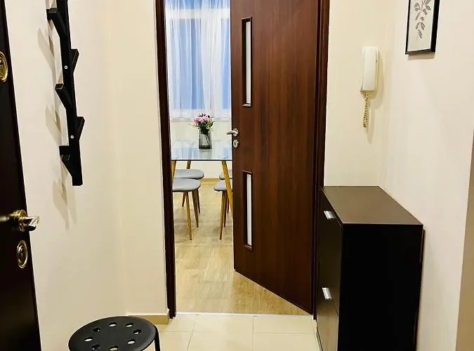 Comfy & Stylish Apartament Warna